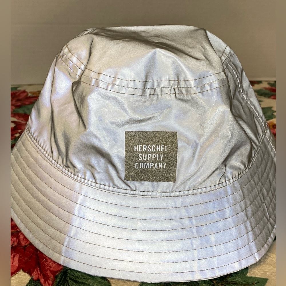 HERSCHEL SUPPLY CO.: LAKE BUCKET HAT (3M NYLON)